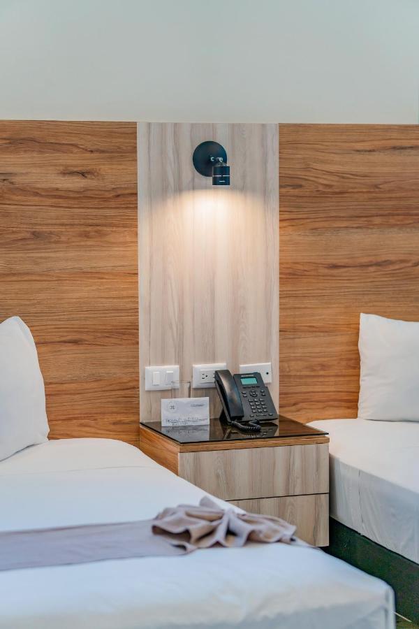 Hotel Central Merida By Kavia Extérieur photo