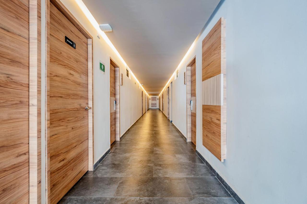 Hotel Central Merida By Kavia Extérieur photo